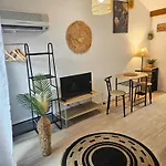 Fontaine - Centre - Wifi - Clim شقة