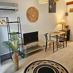 Fontaine - Centre - Wifi - Clim شقة *