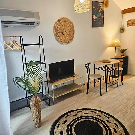 Fontaine - Centre - Wifi - Clim شقة